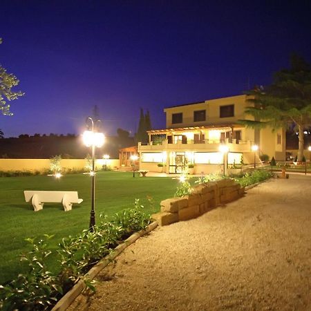 Bed And Breakfast La Corte Degli Ulivi Civitavecchia Kültér fotó