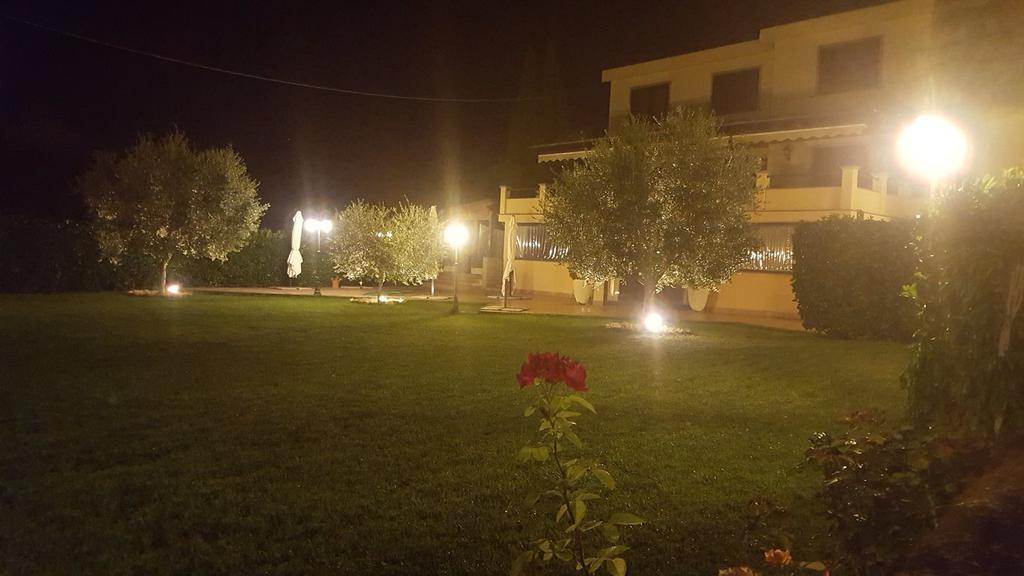 Bed And Breakfast La Corte Degli Ulivi Civitavecchia Kültér fotó