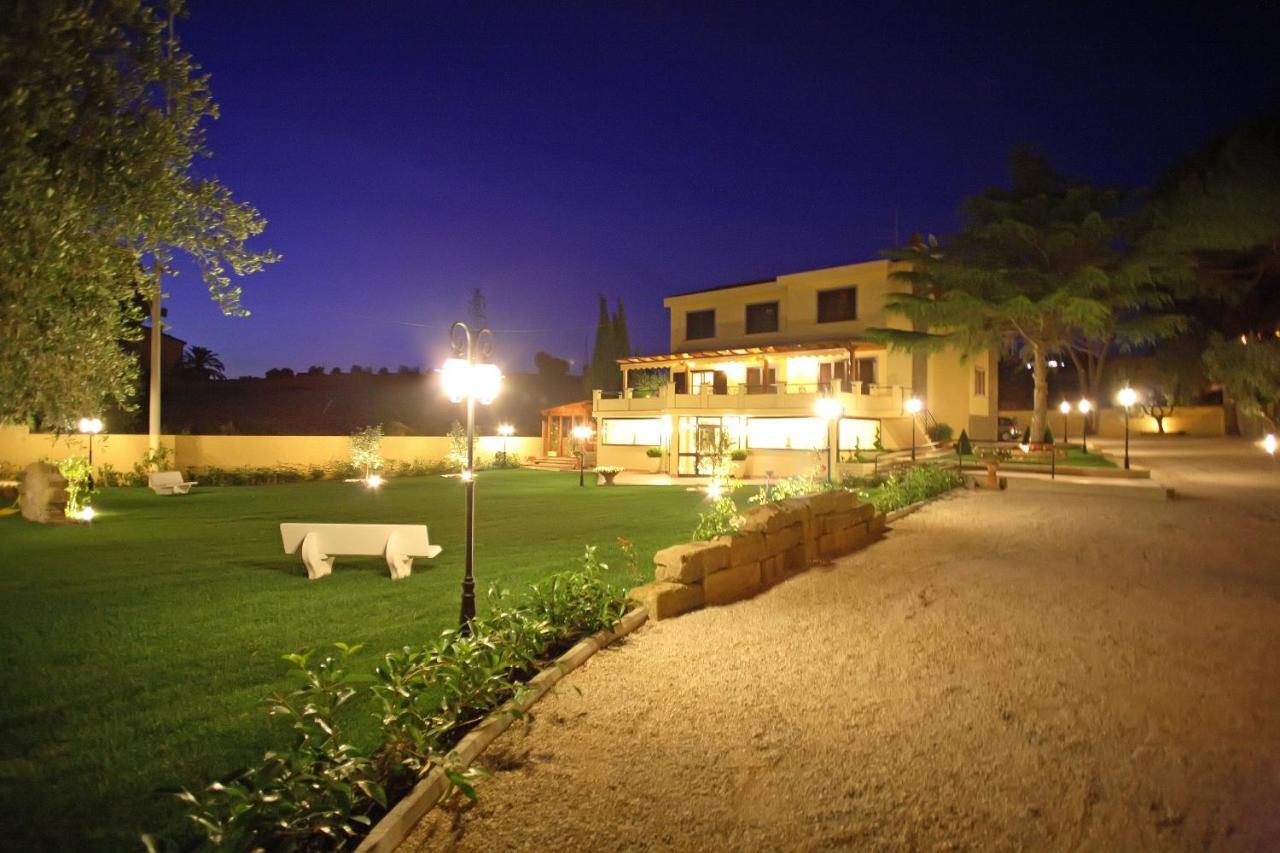 Bed And Breakfast La Corte Degli Ulivi Civitavecchia Kültér fotó