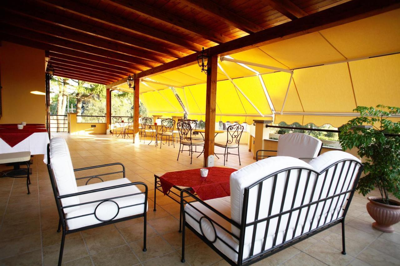 Bed And Breakfast La Corte Degli Ulivi Civitavecchia Kültér fotó